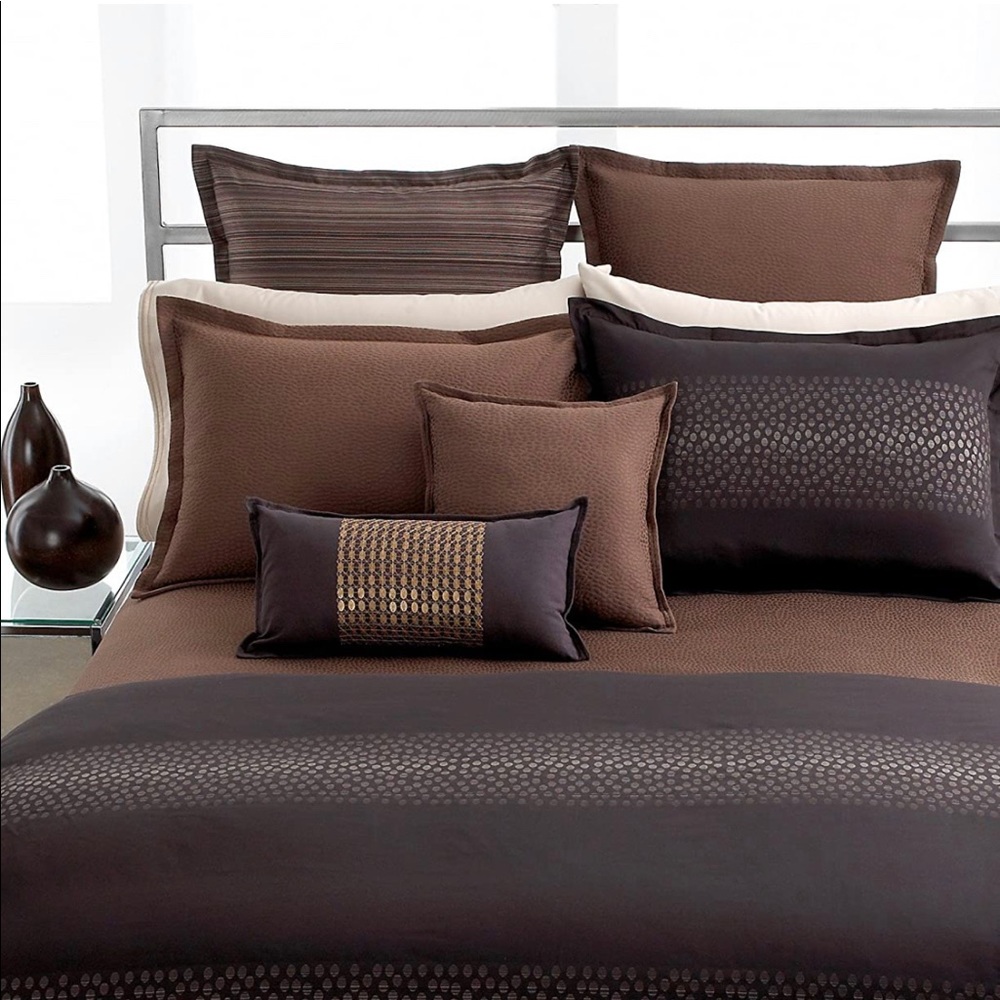 Hotel Collection. King comforter cover and shams